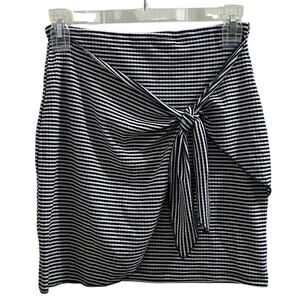 Mi Ami by Francesca’s Stretch Knit Striped Faux Wrap Striped Mini Skirt XS/S